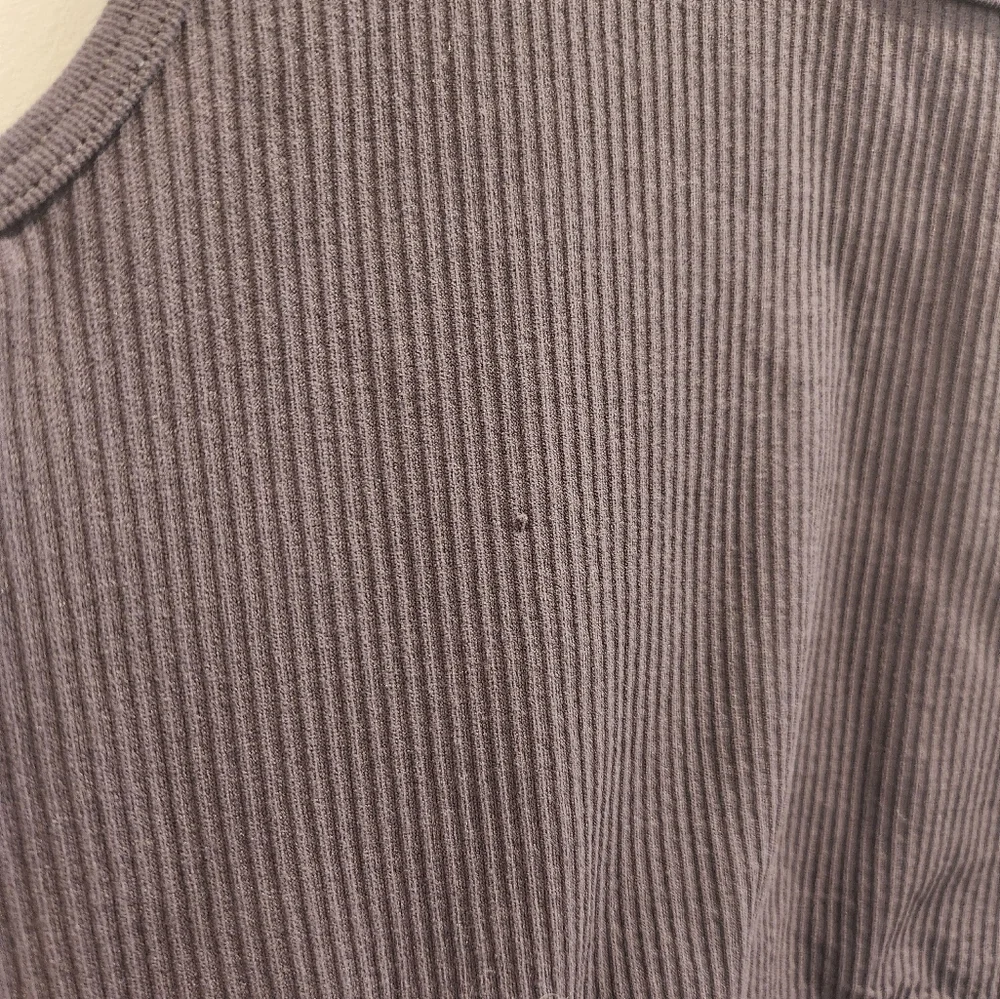PacSun Contour Ribbed Crop Top - Picture 6 of 7
